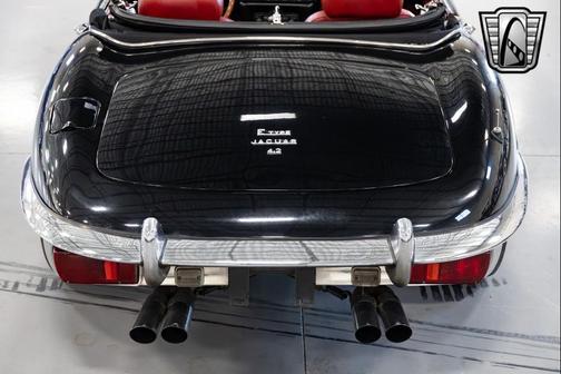 1970 Jaguar E-Type 