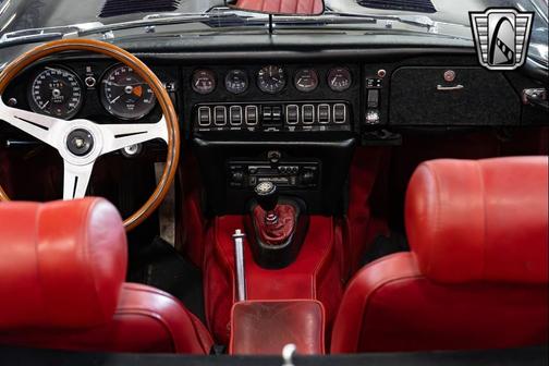 1970 Jaguar E-Type 