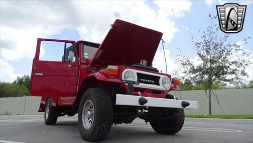 1977 Toyota Land Cruiser Base
