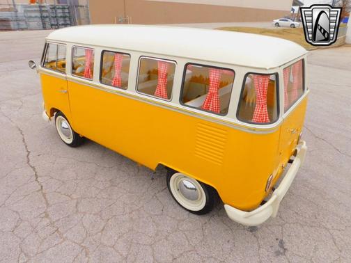 1975 Volkswagen Type 2 