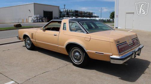 Cream 1978 Ford Thunderbird Base
