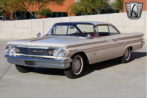 1960 Pontiac Bonneville 
