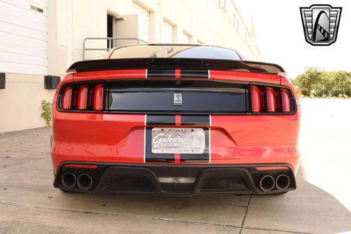 2017 Ford Shelby GT350 Base