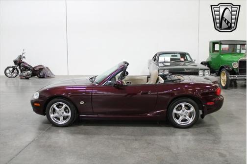 2000 Mazda MX-5 Miata