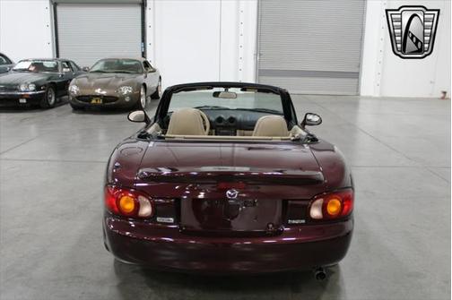 2000 Mazda MX-5 Miata