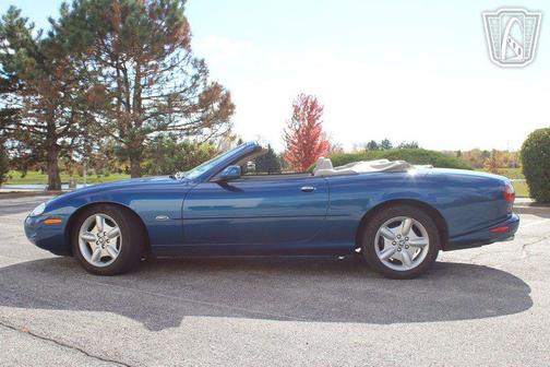 1998 Jaguar XK8 