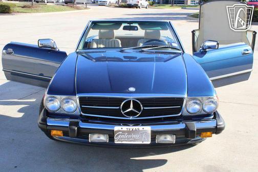 1989 Mercedes-Benz 560SL 