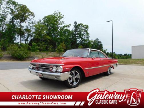 1961 Ford Galaxie Base