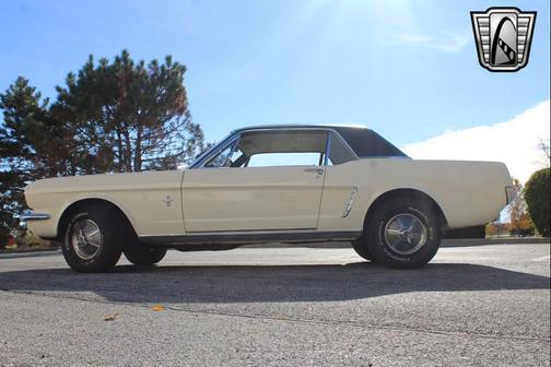 1965 Ford Mustang Base