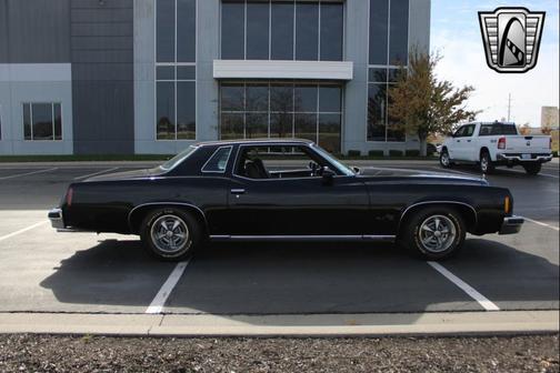 1977 Pontiac Grand Prix Base