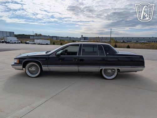 1994 Cadillac Fleetwood Standard