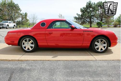 2002 Ford Thunderbird Base