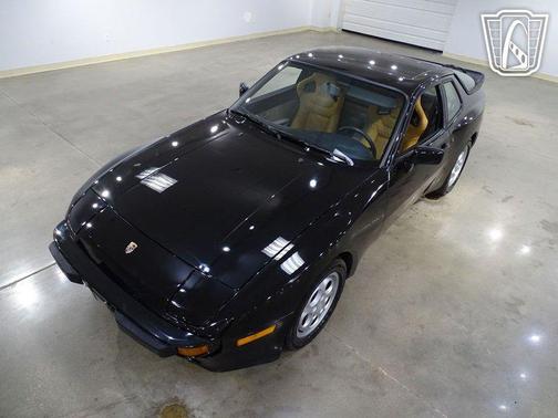1987 Porsche 944 S