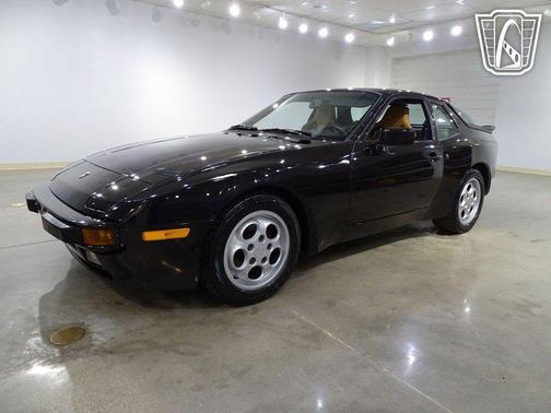 1987 Porsche 944 S