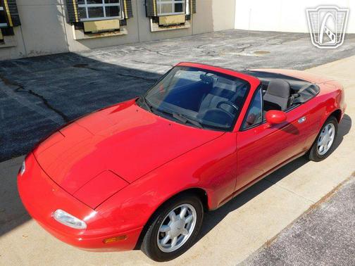 1990 Mazda MX-5 Miata 