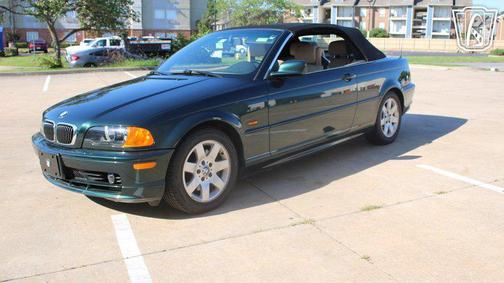GREEN 2001 BMW 325 Ci