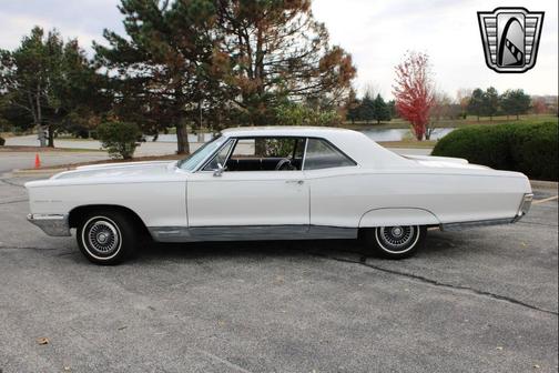 1966 Pontiac Grand Prix Base