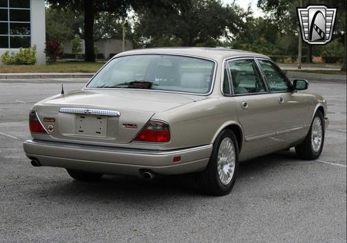 1997 Jaguar XJ Vanden Plas