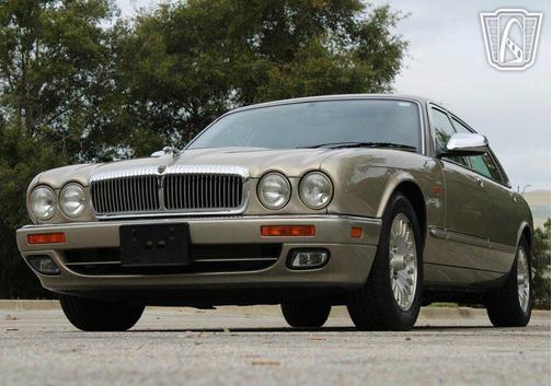1997 Jaguar XJ Vanden Plas