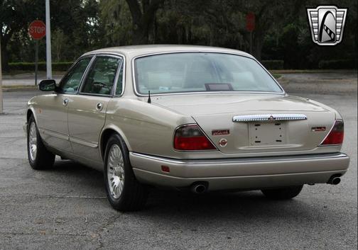 1997 Jaguar XJ Vanden Plas