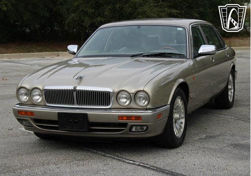 1997 Jaguar XJ Vanden Plas