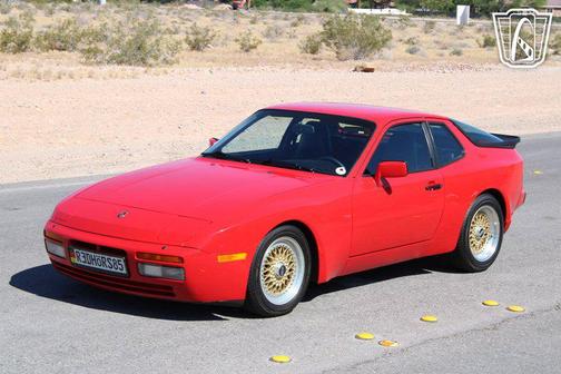 1985 Porsche 944 