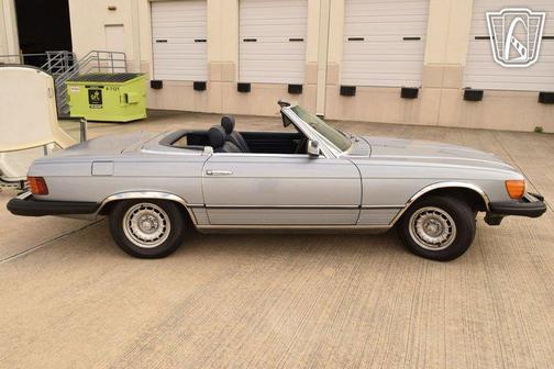 1982 Mercedes-Benz 380SL 