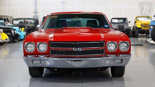 RED 1970 Chevrolet Chevelle