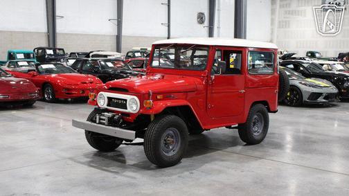 1974 Toyota Land Cruiser Base