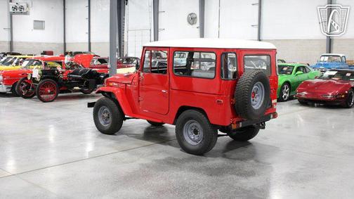 1974 Toyota Land Cruiser Base