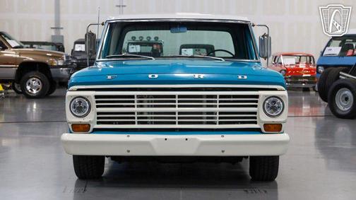 Blue and White 1971 Ford F100 Base