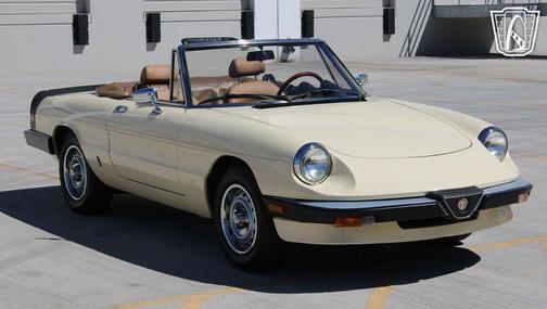 1985 Alfa Romeo Spider Graduate Convertible