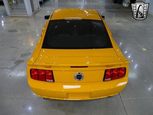 2007 Ford Mustang Base