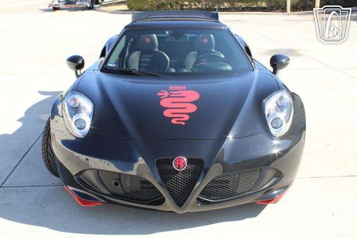 2016 Alfa Romeo 4C Spider Base