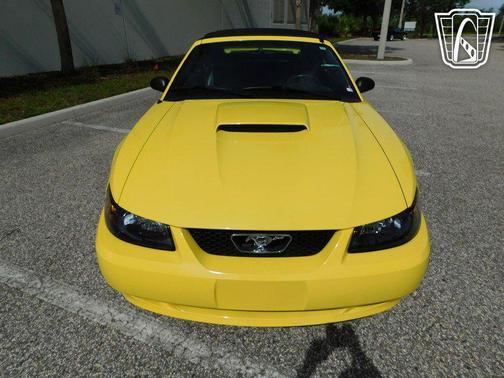 2001 Ford Mustang Base