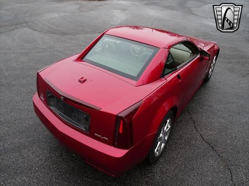 2005 Cadillac XLR Base