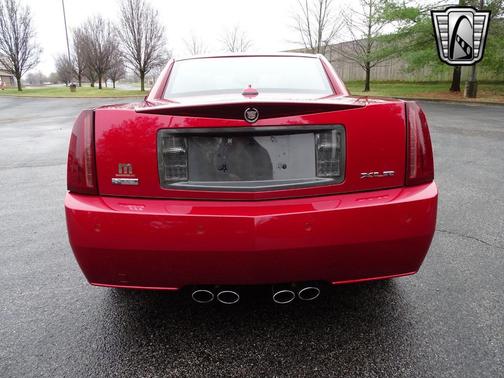 2005 Cadillac XLR Base