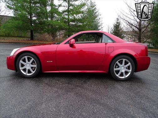 2005 Cadillac XLR Base