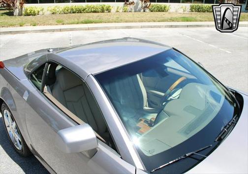 2005 Cadillac XLR Base