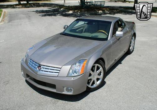 2005 Cadillac XLR Base