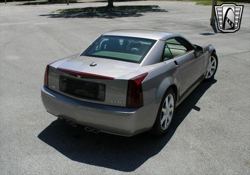 2005 Cadillac XLR Base