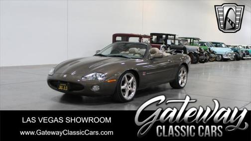2001 Jaguar XKR Base
