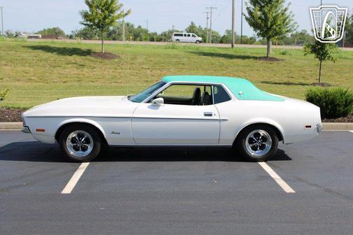 1972 Ford Mustang Base