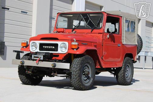 1977 Toyota Land Cruiser Base