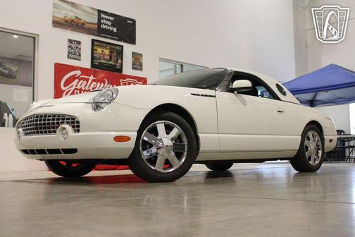 2002 Ford Thunderbird Base