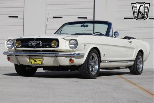 1965 Ford Mustang Base