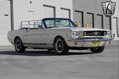1965 Ford Mustang Base
