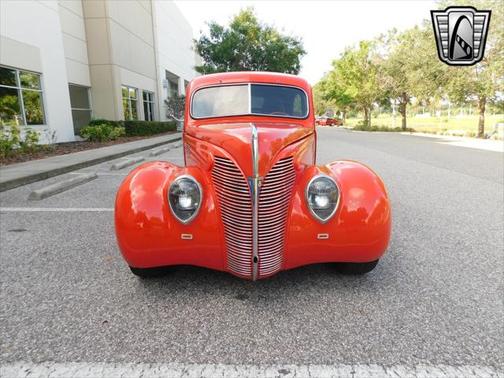 1939 Ford Deluxe