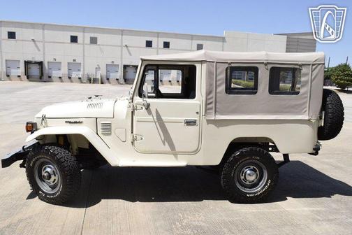 1979 Toyota Land Cruiser Base