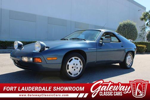 Blue 1989 Porsche 928